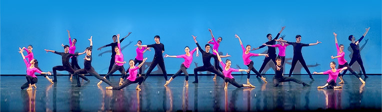 Shen Yun Dancers