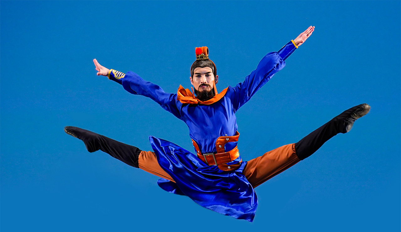 Shen Yun Dancer